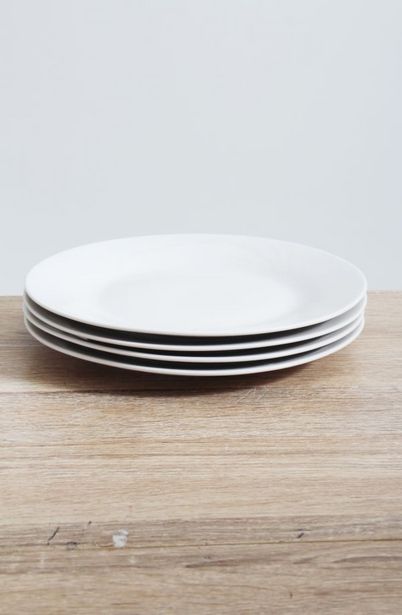 4 PACK DINNER PLATE SET offers at R 119,99
