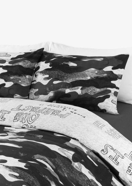 Boys Winter Camo Duvet & Fitted Sheet Cover Set offers at R 201 in Woolworths